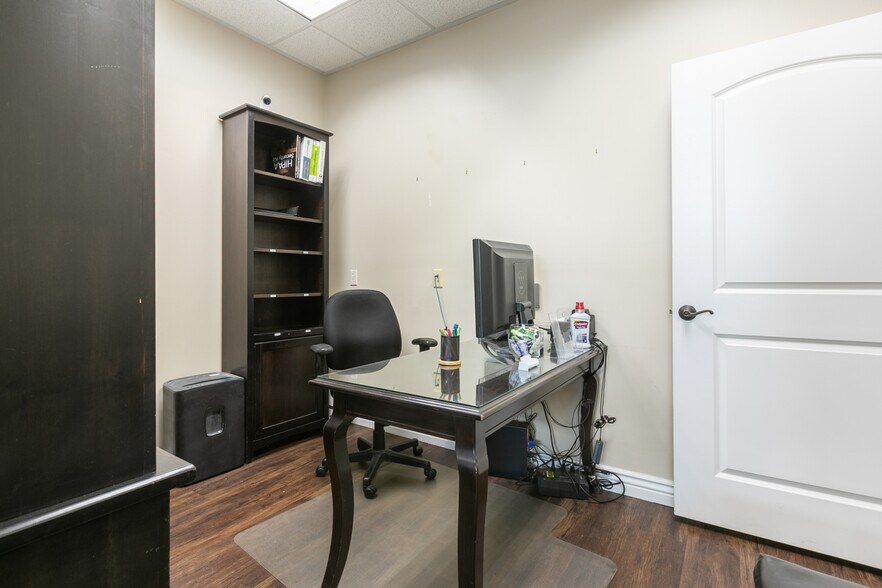 More Photos Of 408-454 W 800 N, Orem General Retail For Sale