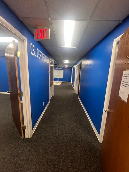 More Photos Of 8501-8585 Atlas Dr, Gaithersburg Warehouse For Lease
