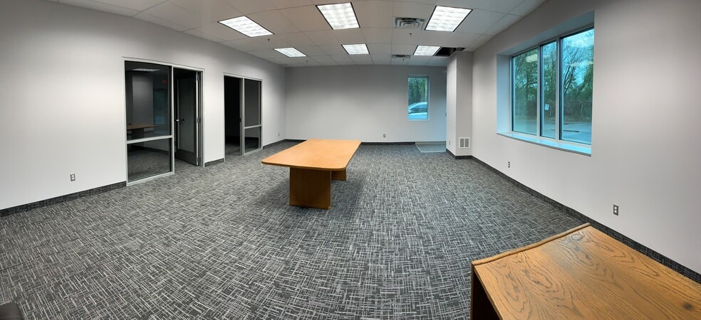 More Photos Of 5505 123rd St W, Savage Manufacturing For Lease