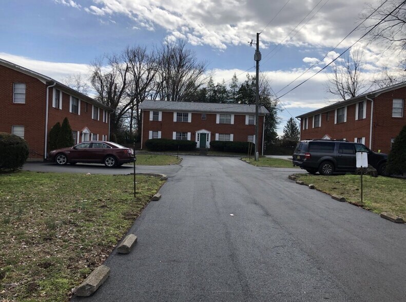 More Photos Of 2628 Lindsay Ave, Louisville Multifamily For Sale