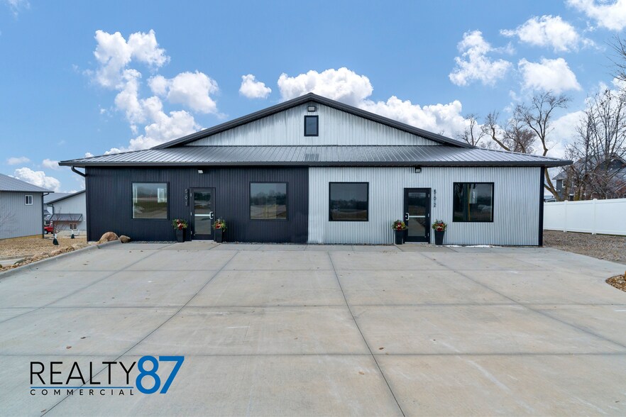 More Photos Of 3230 Center Point Rd, Robins Flex For Sale