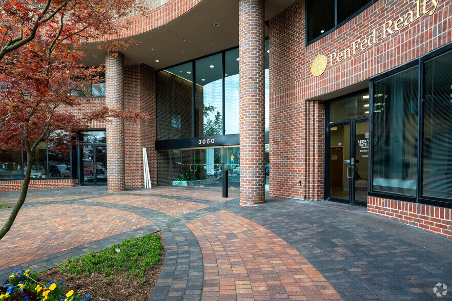 More Photos Of 3050 Chain Bridge Rd, Fairfax Office For Lease