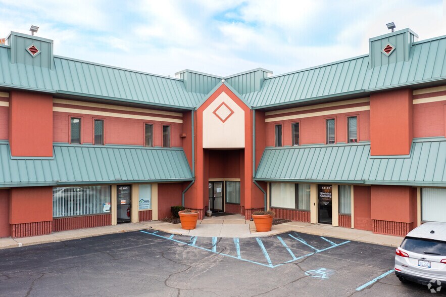 More Photos Of 42171-42247 Ann Arbor Rd E, Plymouth Unknown For Lease