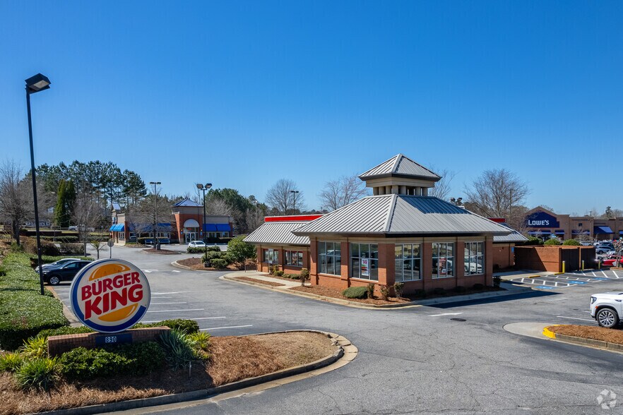 More Photos Of 890 N Main St, Alpharetta Fast Food For Lease