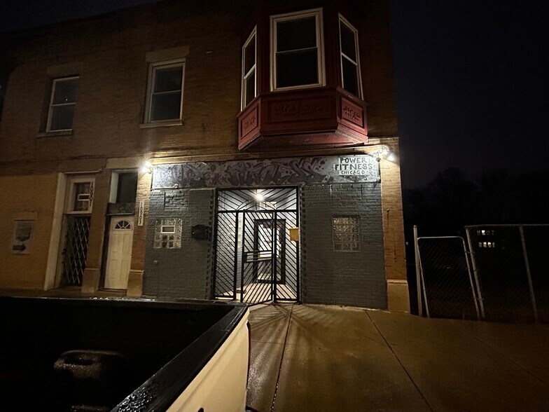 More Photos Of 10903 S Michigan Ave, Chicago Apartments For Lease