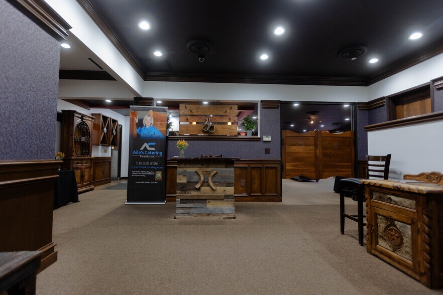 More Photos Of 6263 State Highway 66, Tulsa Restaurant For Sale