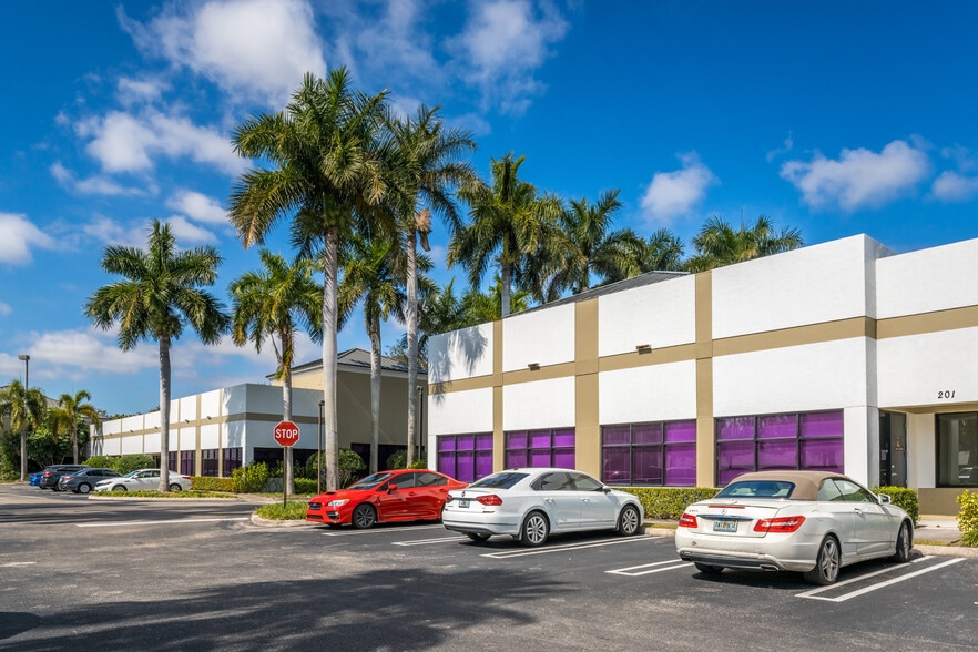 Primary Photo Of 2500 Quantum Lakes Dr, Boynton Beach Office For Lease