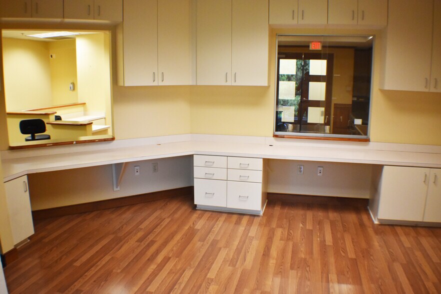 More Photos Of 145 Kimel Park Dr, Winston-Salem Medical For Lease