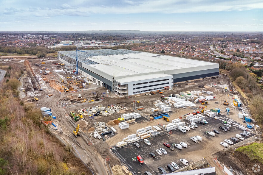 More Photos Of Farington Park, Leyland Manufacturing For Lease