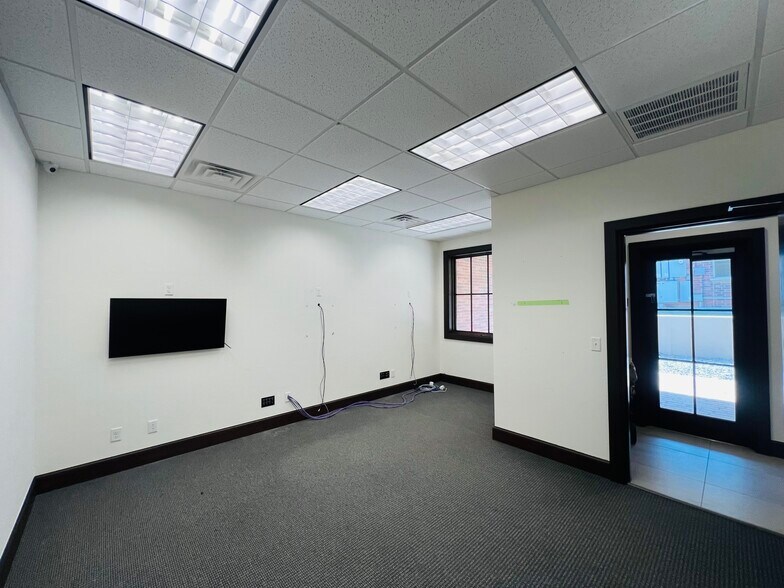 More Photos Of 5716 NW 135th St, Oklahoma City Medical For Lease