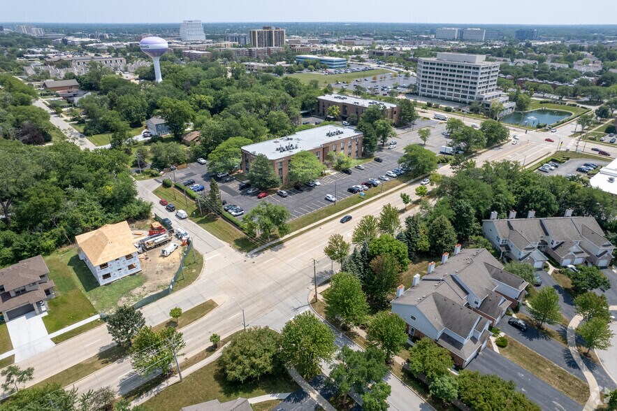 More Photos Of 2 E 22nd St, Lombard Office For Lease