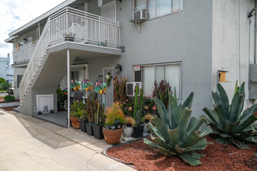 More Photos Of 6641 Hammond Ave, Long Beach Apartments For Sale