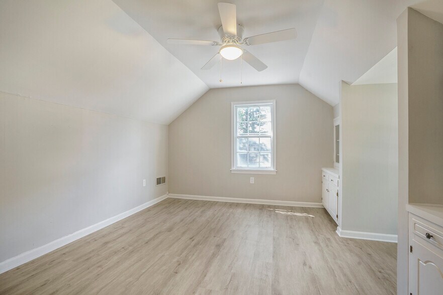 More Photos Of 1409 Georgia Hwy 11, Monroe Office Residential For Sale