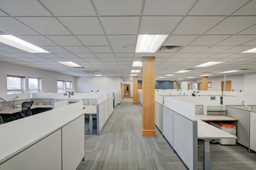 More Photos Of 40 Enterprise Blvd, Bozeman Office For Sale