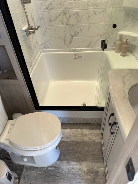 More Photos Of 9004 Olive St., Fontana Contractor Storage Yard For Lease