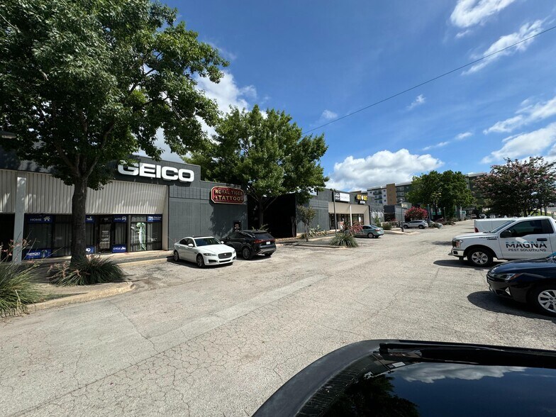 More Photos Of 4930 S Congress Ave, Austin Storefront For Lease