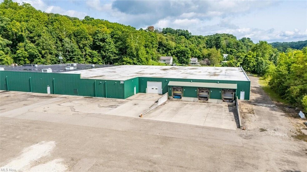 Primary Photo Of 2411 E Wheeling Ave, Cambridge Warehouse For Lease