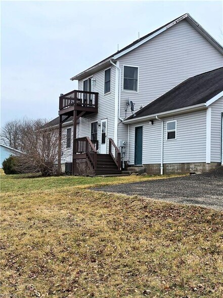 More Photos Of 141 Meadowpark Dr, Cambridge Apartments For Sale