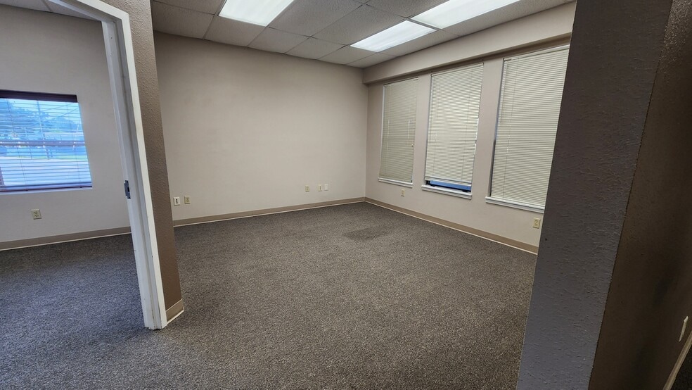 More Photos Of 2199 N Monroe St, Tallahassee Office For Lease