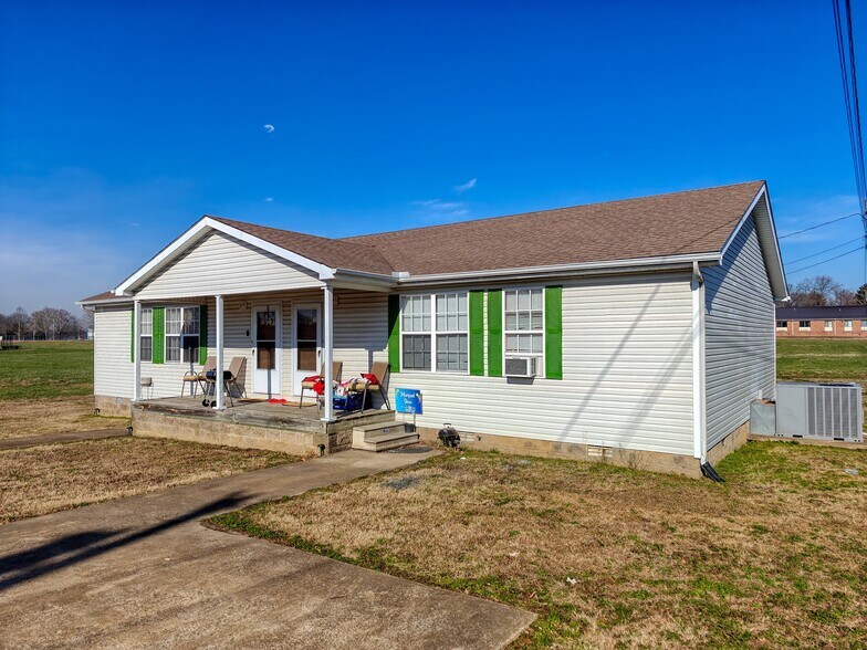 More Photos Of 2401 Viking Dr, Humboldt Apartments For Sale