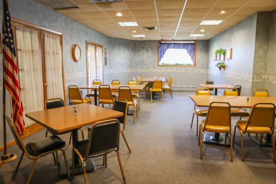 More Photos Of 616 Main St, Norway Restaurant For Sale
