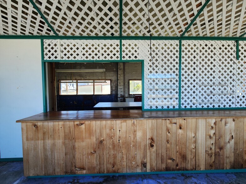 More Photos Of 311 6th St, Port Orford Storefront Retail Office For Sale