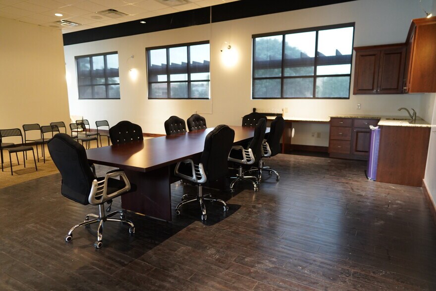 More Photos Of 1487 S Silicon Way, Saint George Freestanding For Lease