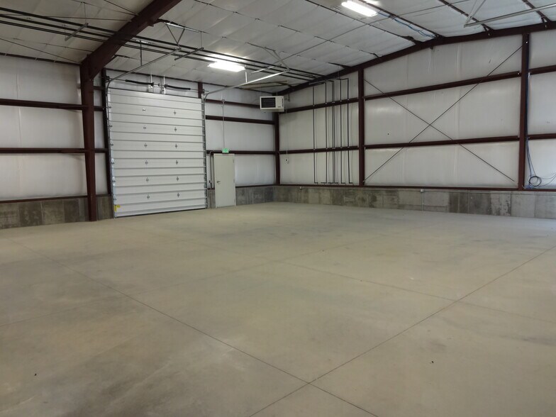 More Photos Of 1900 N 200 E, Spanish Fork Warehouse For Lease