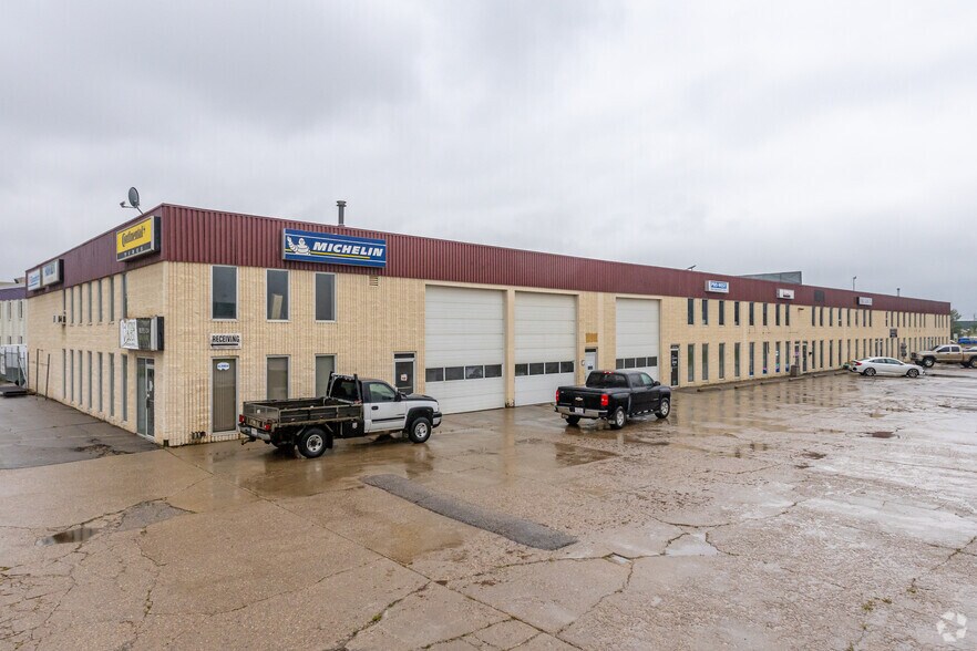 Primary Photo Of 1408 8th St, Nisku Service For Lease