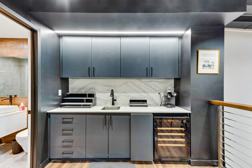 More Photos Of 6767 All Stars Ave, Frisco Self Storage For Sale