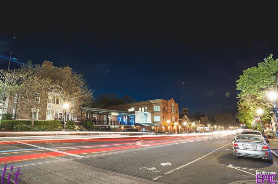 More Photos Of 23-25 N Pleasant St, Amherst Storefront Retail Office For Lease