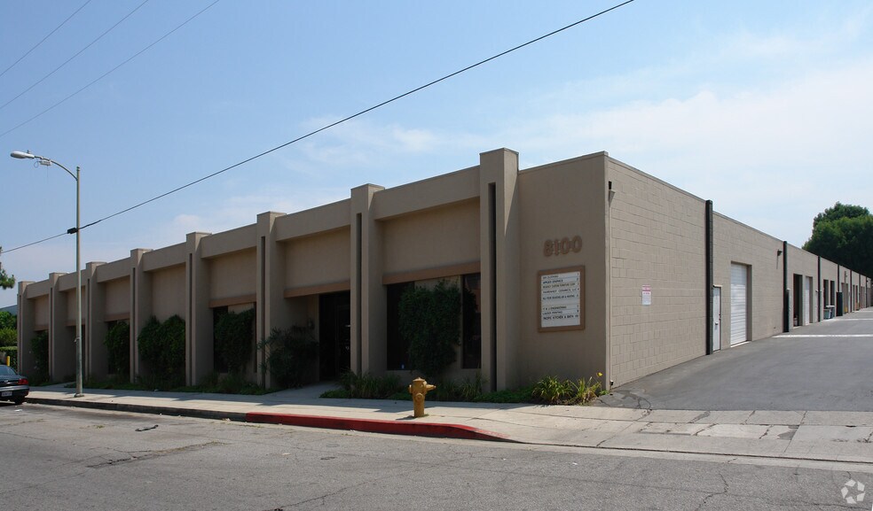 More Photos Of 8100-8110 Remmet Ave, Canoga Park Manufacturing For Lease