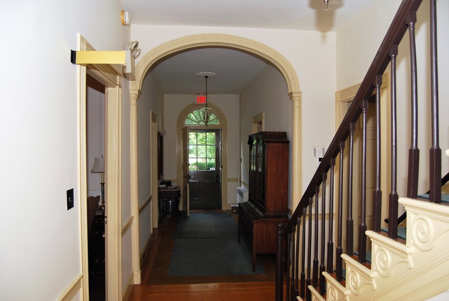 More Photos Of 120 Arrandale Blvd, Exton Office For Sale