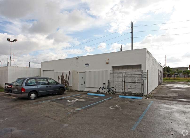 More Photos Of 618 NW 6th Ave, Fort Lauderdale Warehouse For Lease