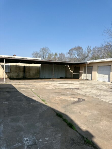 More Photos Of 4127 Weslow St, Houston Industrial For Lease