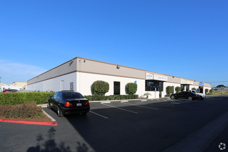 More Photos Of 5630 Kearny Mesa Rd, San Diego Light Manufacturing For Lease