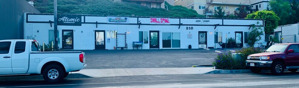 More Photos Of 210 Calle de los Molinos, San Clemente Storefront Retail Office For Lease