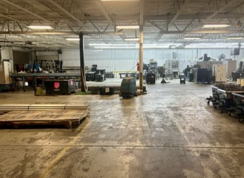 More Photos Of 4200 Legion Dr, Mason Warehouse For Lease