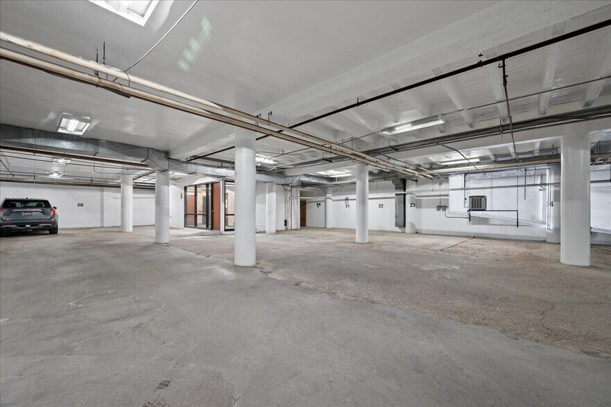 More Photos Of 1803-1807 Capitol Ave, Cheyenne Office For Sale