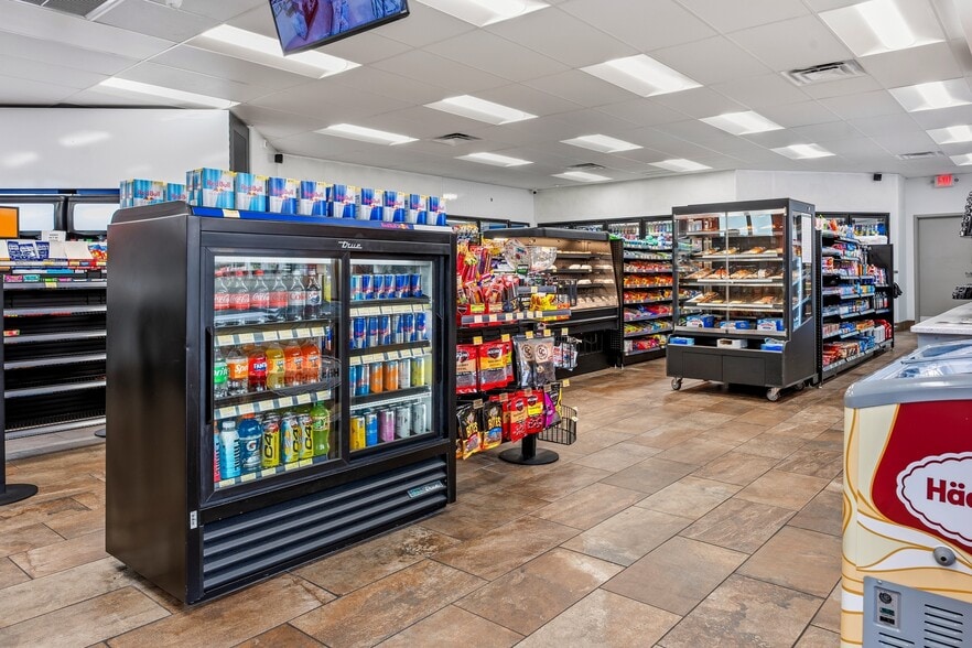 More Photos Of 2902 SW Port St Lucie Blvd, Port Saint Lucie Service Station For Sale