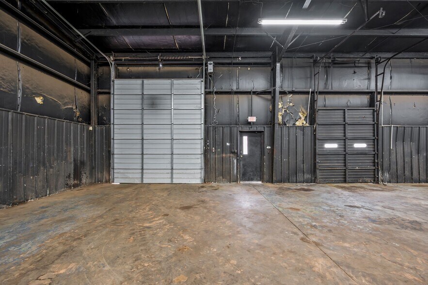 More Photos Of 110 Orbit Rd, Statesville Flex For Lease