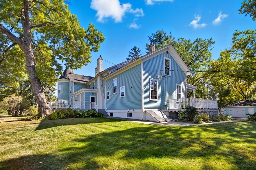 More Photos Of 1625 3rd Ave, Anoka Hospitality For Sale