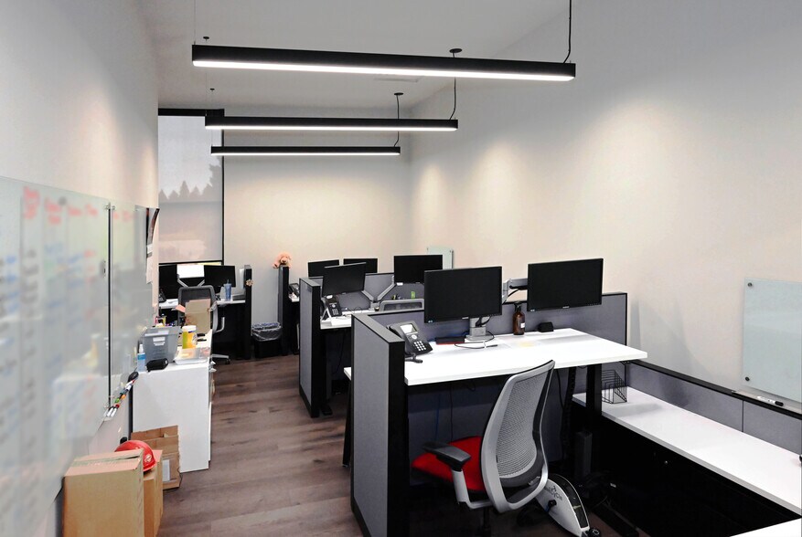 More Photos Of 6783 Wellington Road 34, Cambridge Specialty For Lease