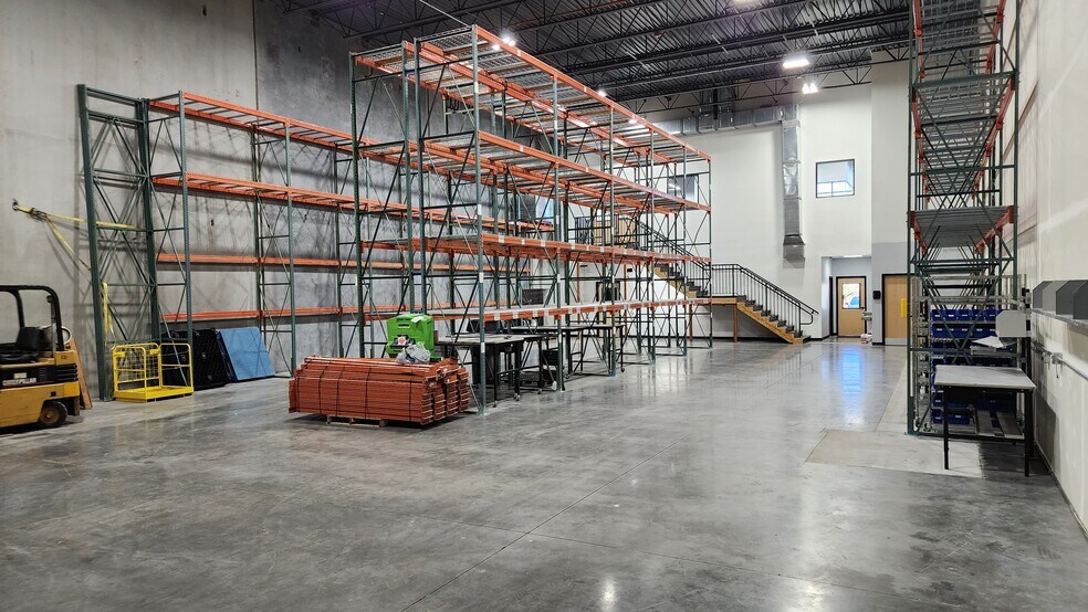 More Photos Of 13863 S 2700 W, Bluffdale Flex For Sale