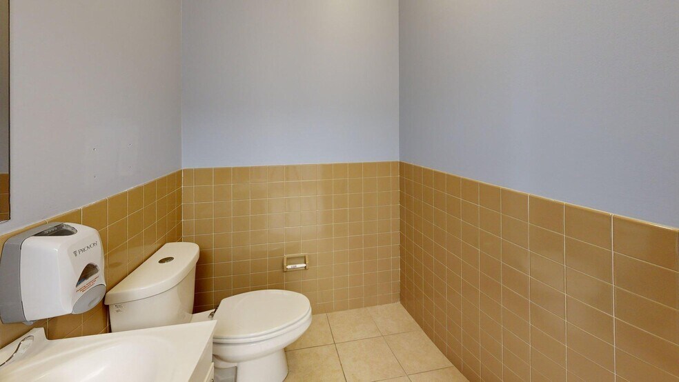 More Photos Of 255 Route 3, Secaucus Medical For Lease
