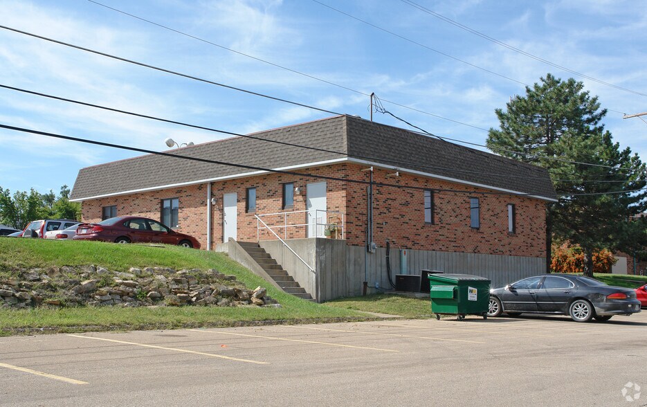 More Photos Of 150 SW 30th St, Topeka Office For Lease