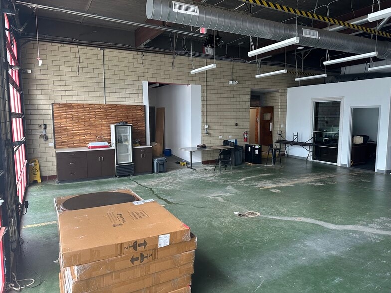 More Photos Of 2136 Remount Rd, Charlotte Loft Creative Space For Lease