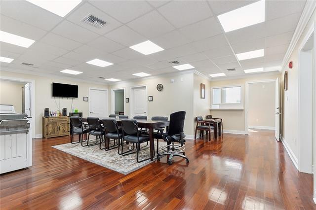 More Photos Of 301-303 S Broad St, New Orleans Office Residential For Sale