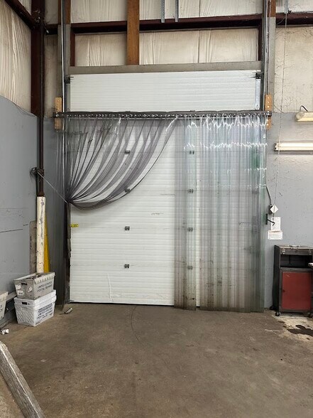 More Photos Of 10 Bartlett St, Allenstown Light Manufacturing For Lease