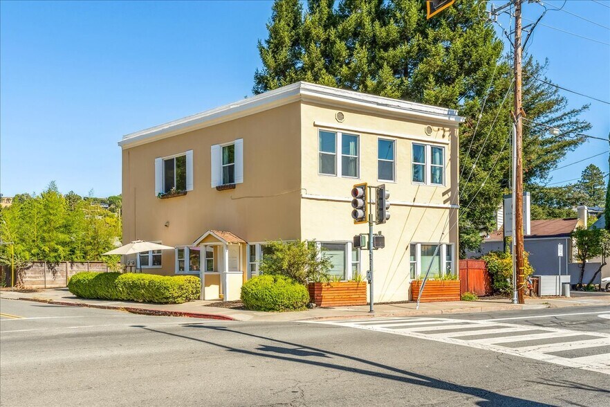 Primary Photo Of 2 Willow Ave, Fairfax Apartments For Sale